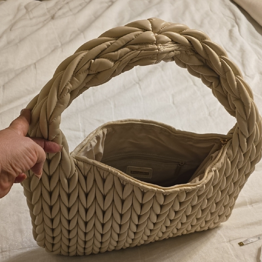 Shiraleah Cream Shoulder Bag with Quilted Texture - Picture 13 of 13